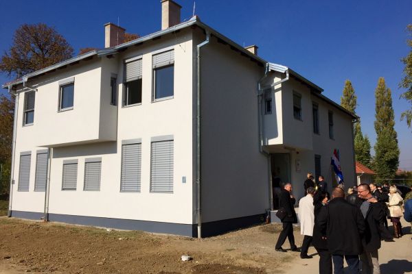 Memorijalni centar Domovinskog rata Vukovar - upravna zgrada